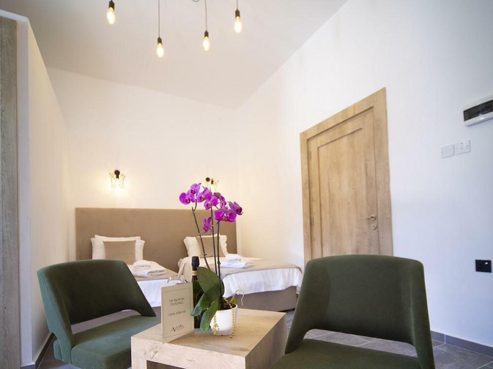 Avenue Hotel ไคริเนีย ภายนอก รูปภาพ